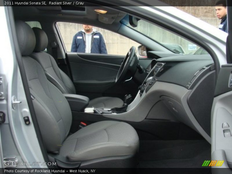 Radiant Silver / Gray 2011 Hyundai Sonata SE