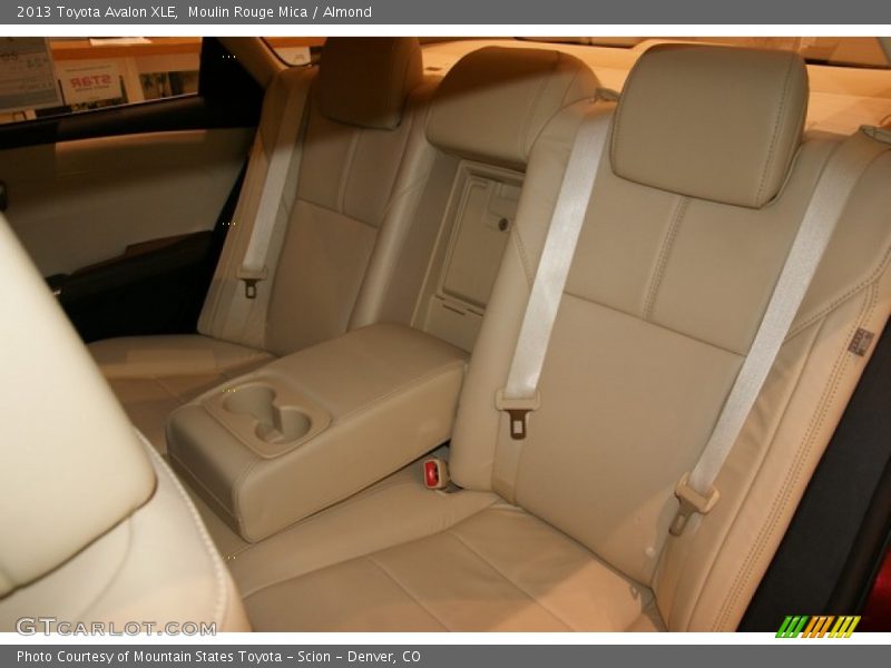 Moulin Rouge Mica / Almond 2013 Toyota Avalon XLE