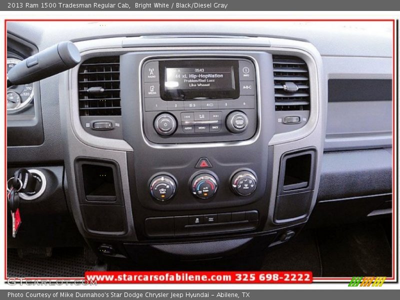 Bright White / Black/Diesel Gray 2013 Ram 1500 Tradesman Regular Cab