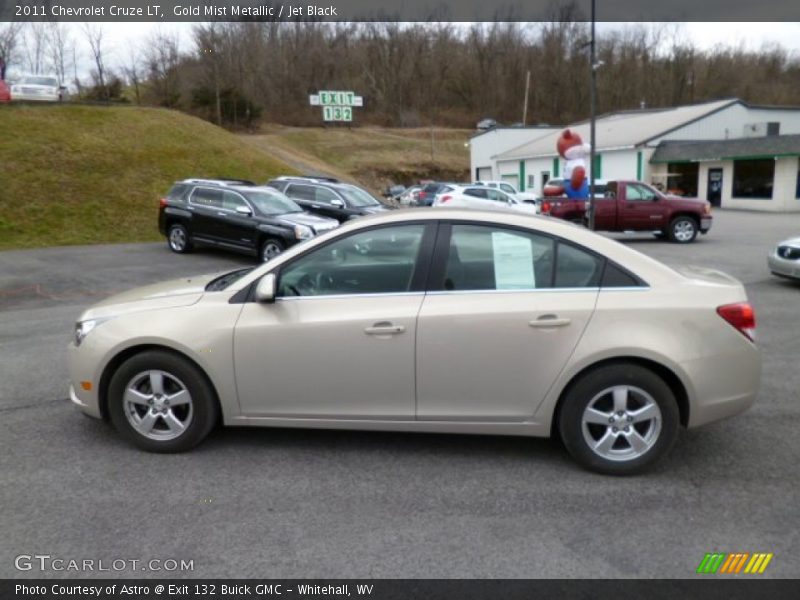 Gold Mist Metallic / Jet Black 2011 Chevrolet Cruze LT