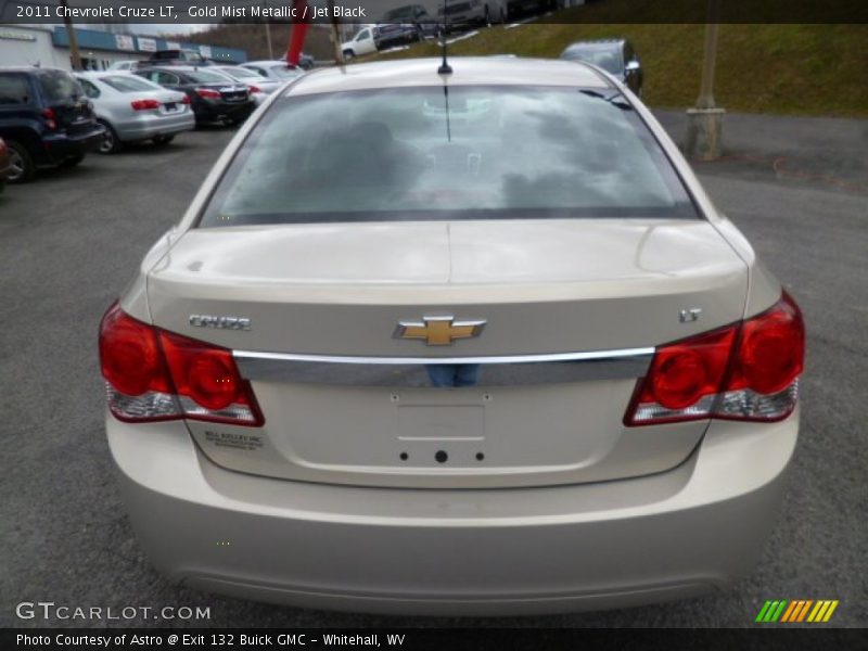 Gold Mist Metallic / Jet Black 2011 Chevrolet Cruze LT