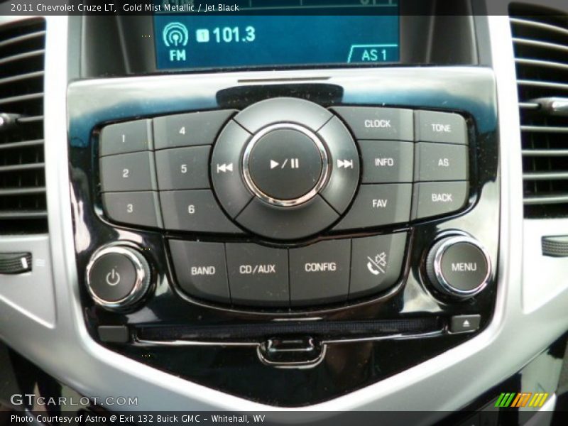 Gold Mist Metallic / Jet Black 2011 Chevrolet Cruze LT