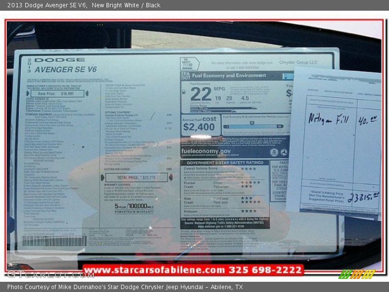 New Bright White / Black 2013 Dodge Avenger SE V6