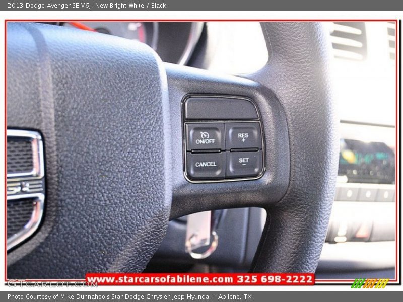 New Bright White / Black 2013 Dodge Avenger SE V6