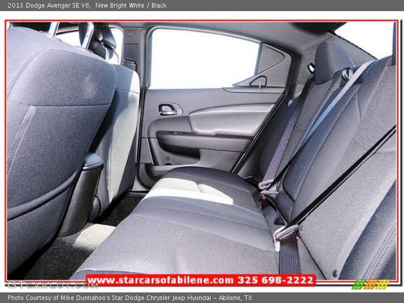 New Bright White / Black 2013 Dodge Avenger SE V6