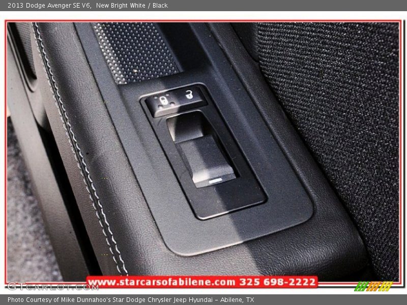 New Bright White / Black 2013 Dodge Avenger SE V6