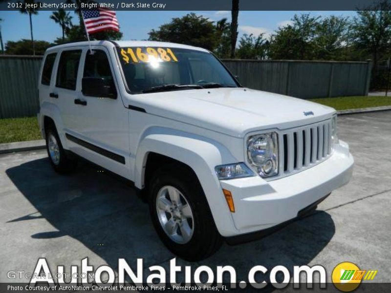 Bright White / Dark Slate Gray 2012 Jeep Liberty Sport