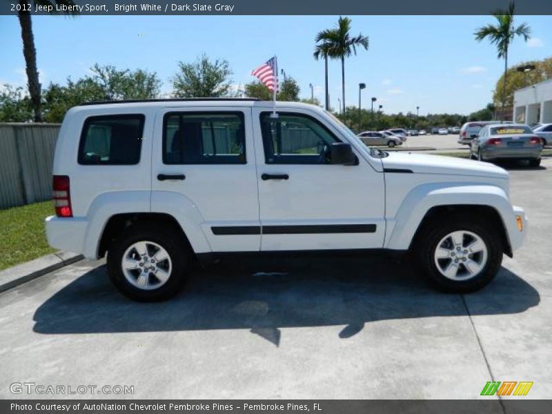 Bright White / Dark Slate Gray 2012 Jeep Liberty Sport