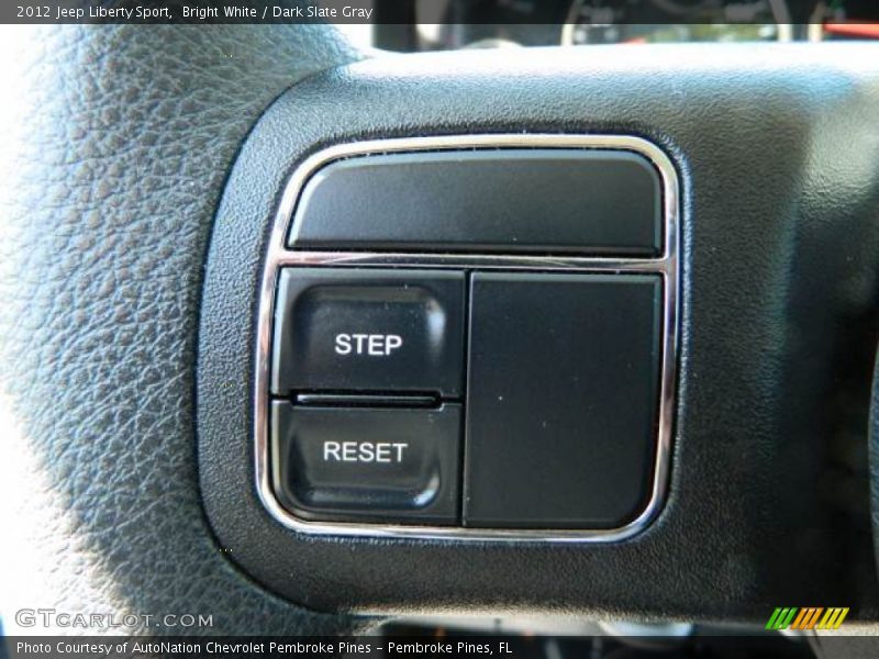Bright White / Dark Slate Gray 2012 Jeep Liberty Sport