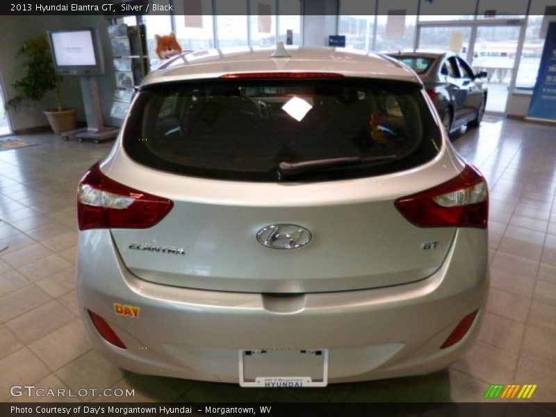 Silver / Black 2013 Hyundai Elantra GT