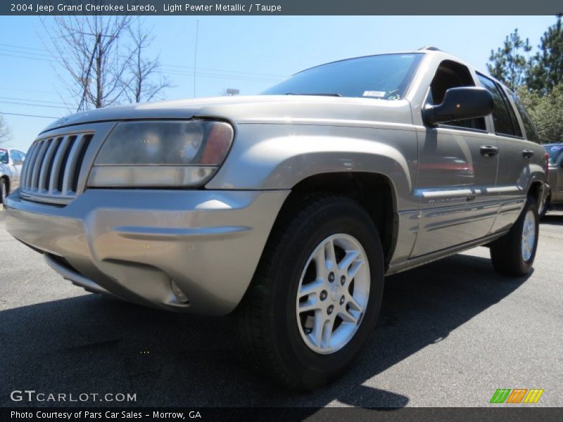Light Pewter Metallic / Taupe 2004 Jeep Grand Cherokee Laredo
