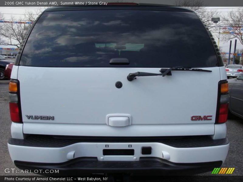 Summit White / Stone Gray 2006 GMC Yukon Denali AWD