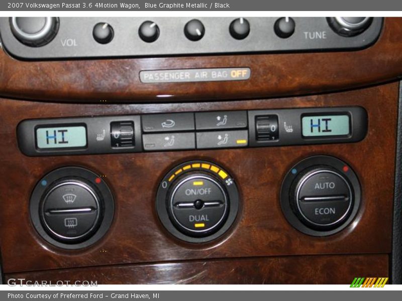 Controls of 2007 Passat 3.6 4Motion Wagon