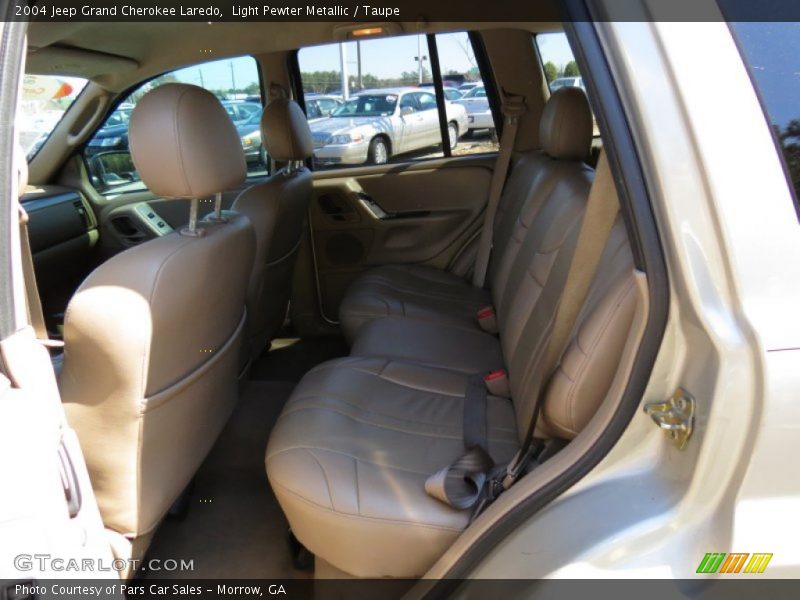 Light Pewter Metallic / Taupe 2004 Jeep Grand Cherokee Laredo
