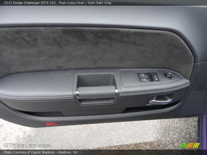 Plum Crazy Pearl / Dark Slate Gray 2013 Dodge Challenger SRT8 392