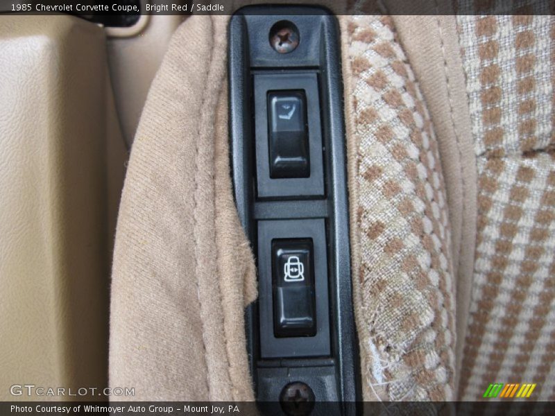 Controls of 1985 Corvette Coupe
