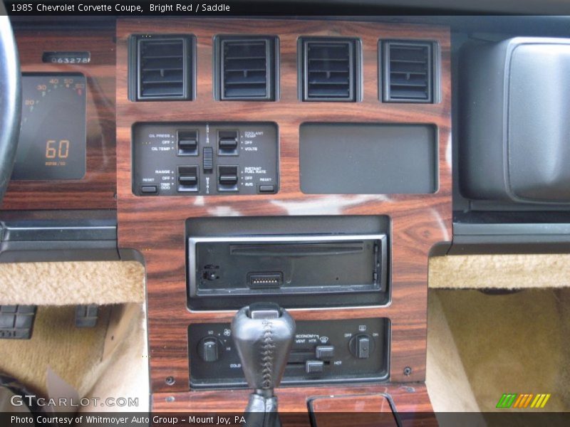 Controls of 1985 Corvette Coupe