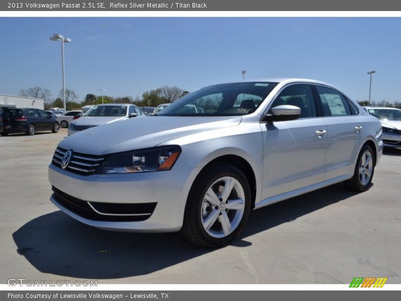 Reflex Silver Metallic / Titan Black 2013 Volkswagen Passat 2.5L SE