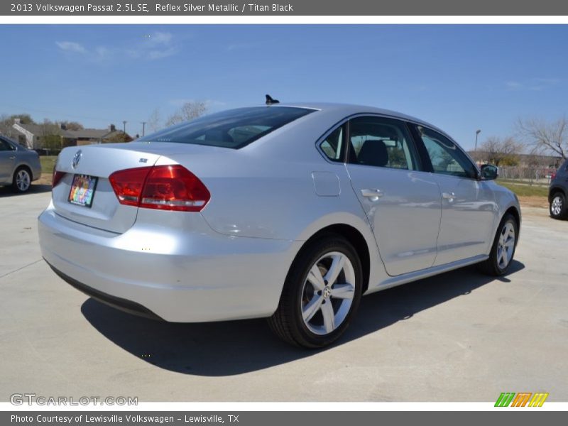 Reflex Silver Metallic / Titan Black 2013 Volkswagen Passat 2.5L SE
