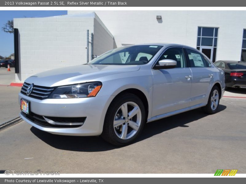Reflex Silver Metallic / Titan Black 2013 Volkswagen Passat 2.5L SE