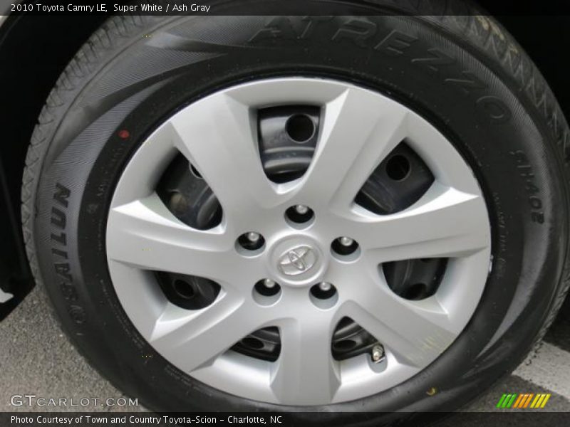 Super White / Ash Gray 2010 Toyota Camry LE