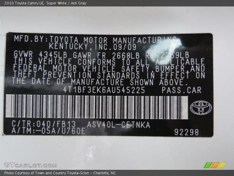Super White / Ash Gray 2010 Toyota Camry LE