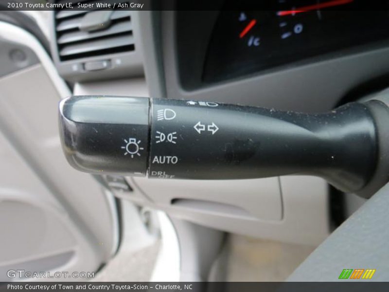 Super White / Ash Gray 2010 Toyota Camry LE