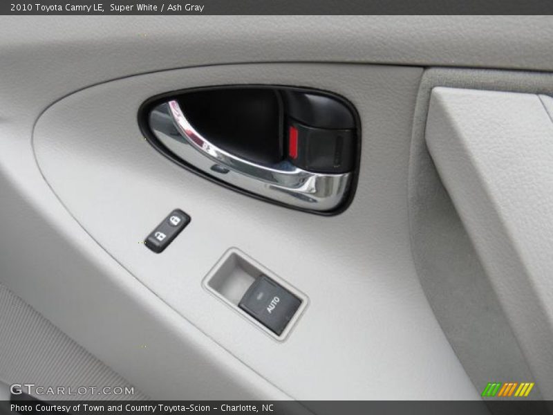 Super White / Ash Gray 2010 Toyota Camry LE