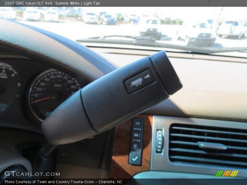 Summit White / Light Tan 2007 GMC Yukon SLT 4x4