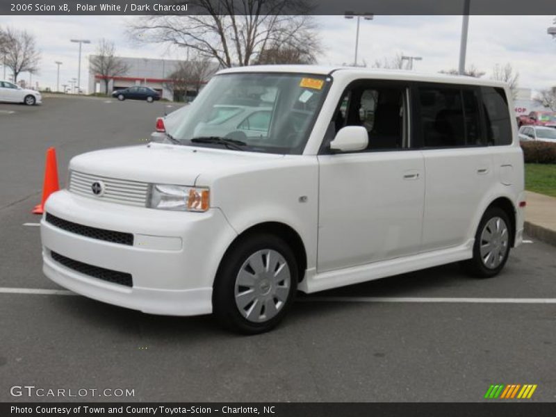 Polar White / Dark Charcoal 2006 Scion xB