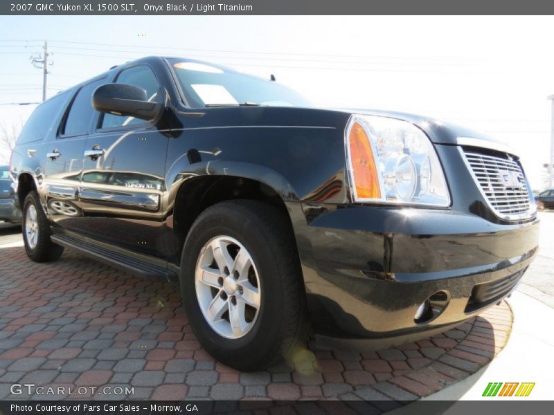 Onyx Black / Light Titanium 2007 GMC Yukon XL 1500 SLT