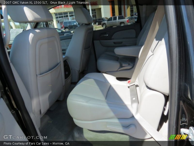 Onyx Black / Light Titanium 2007 GMC Yukon XL 1500 SLT