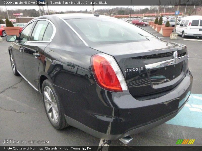 Tuxedo Black Metallic / Charcoal Black 2009 Lincoln MKS AWD Sedan