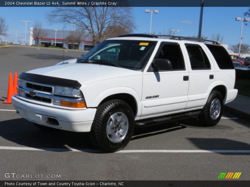 Summit White / Graphite Gray 2004 Chevrolet Blazer LS 4x4