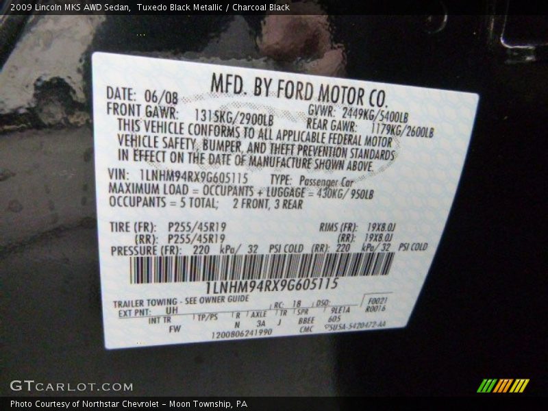 Tuxedo Black Metallic / Charcoal Black 2009 Lincoln MKS AWD Sedan