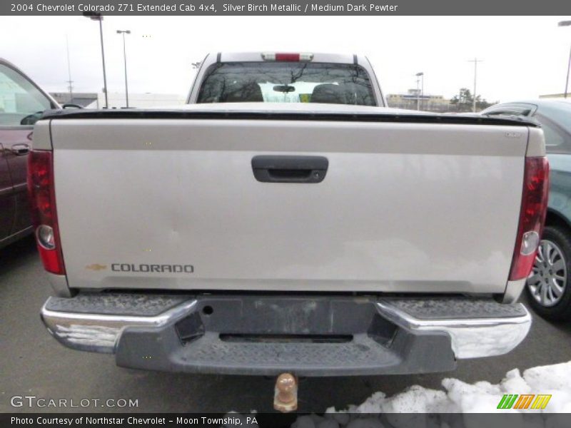Silver Birch Metallic / Medium Dark Pewter 2004 Chevrolet Colorado Z71 Extended Cab 4x4
