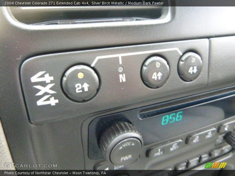 Controls of 2004 Colorado Z71 Extended Cab 4x4