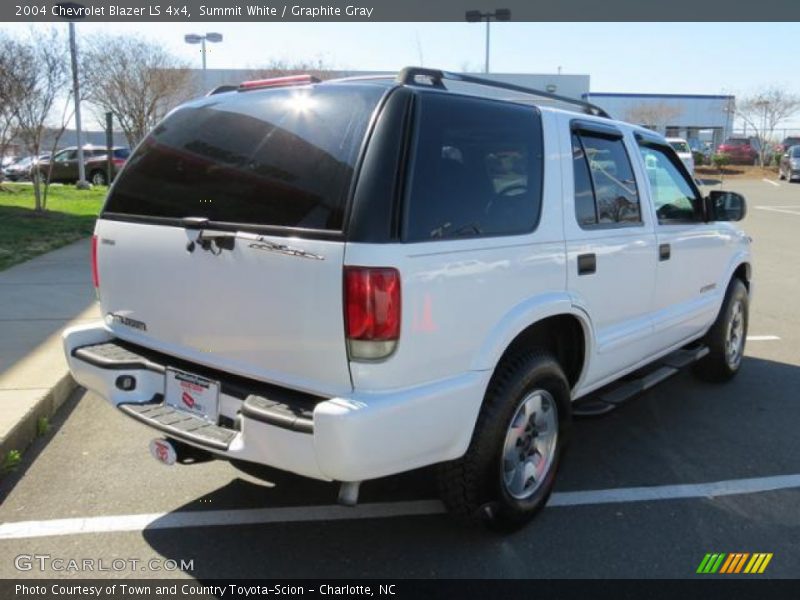 Summit White / Graphite Gray 2004 Chevrolet Blazer LS 4x4
