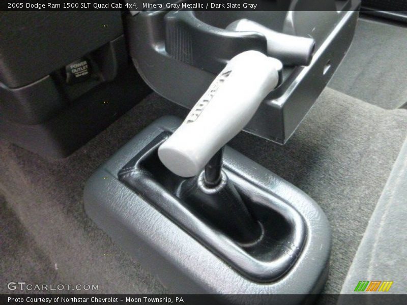 Mineral Gray Metallic / Dark Slate Gray 2005 Dodge Ram 1500 SLT Quad Cab 4x4