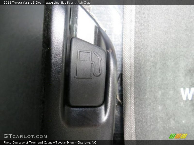 Wave Line Blue Pearl / Ash Gray 2012 Toyota Yaris L 3 Door