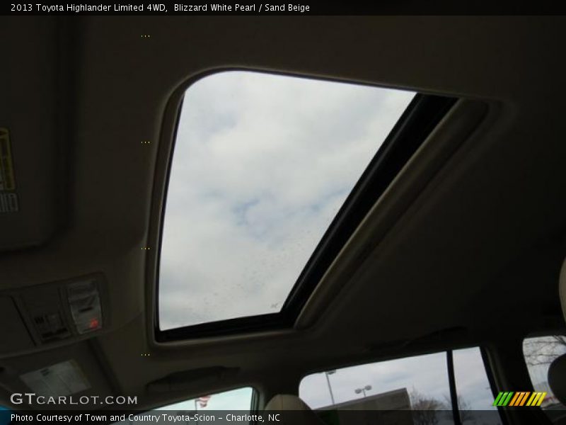 Blizzard White Pearl / Sand Beige 2013 Toyota Highlander Limited 4WD