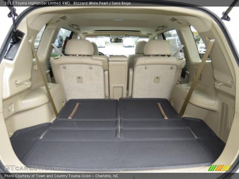 Blizzard White Pearl / Sand Beige 2013 Toyota Highlander Limited 4WD