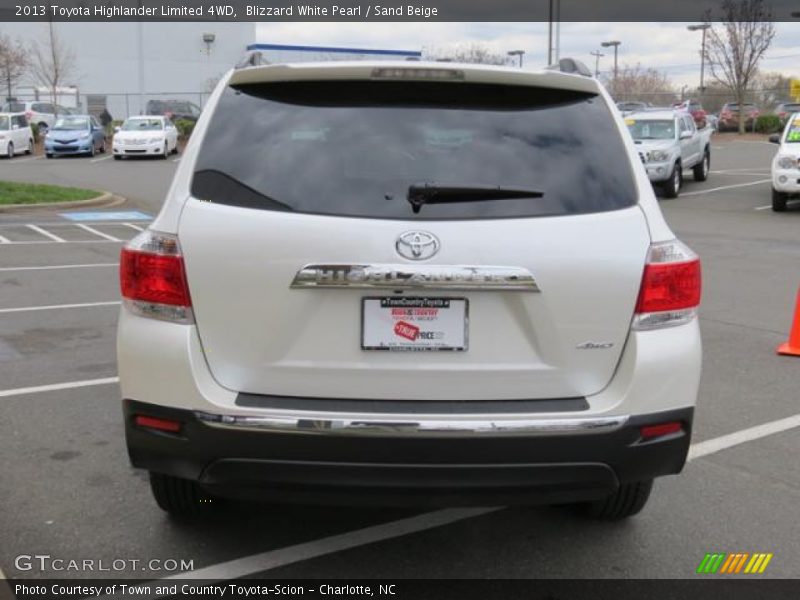 Blizzard White Pearl / Sand Beige 2013 Toyota Highlander Limited 4WD