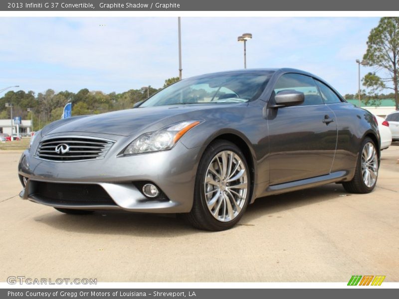 Front 3/4 View of 2013 G 37 Convertible