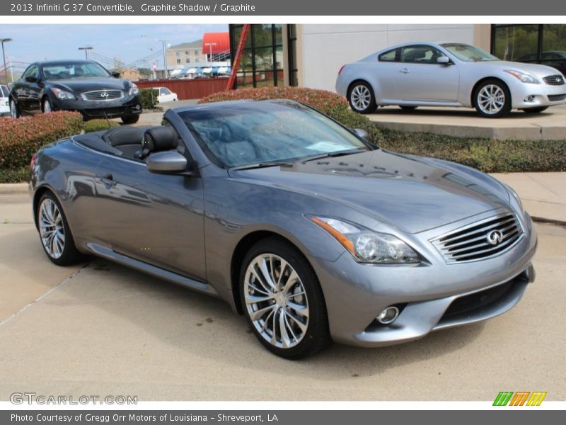 Front 3/4 View of 2013 G 37 Convertible