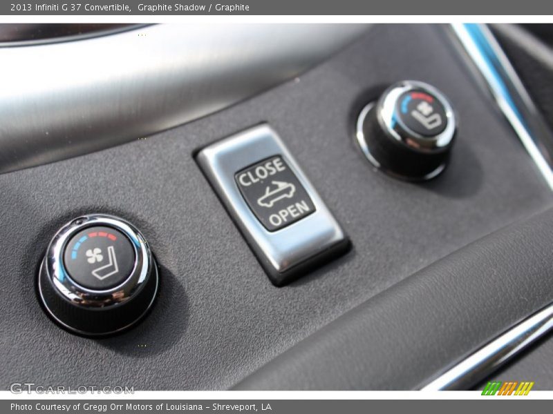 Controls of 2013 G 37 Convertible