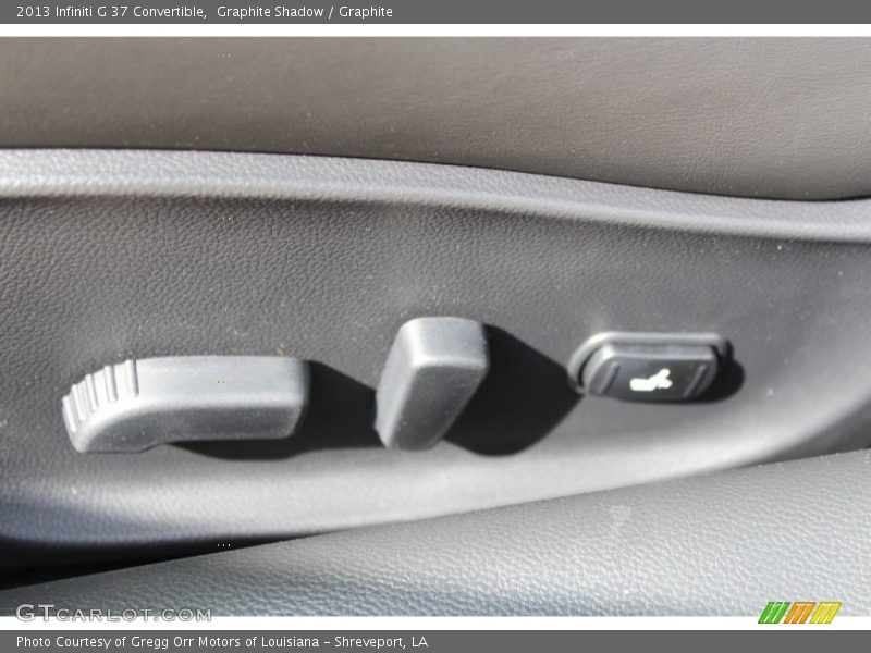Controls of 2013 G 37 Convertible