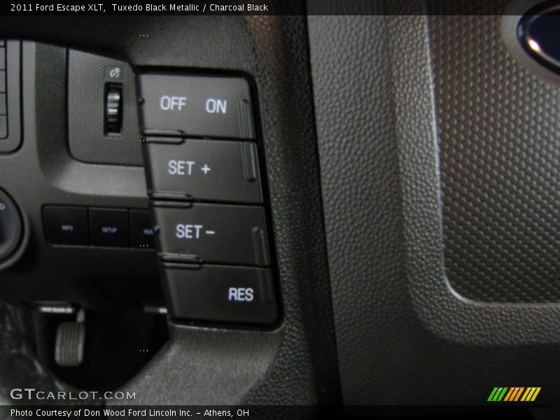 Tuxedo Black Metallic / Charcoal Black 2011 Ford Escape XLT