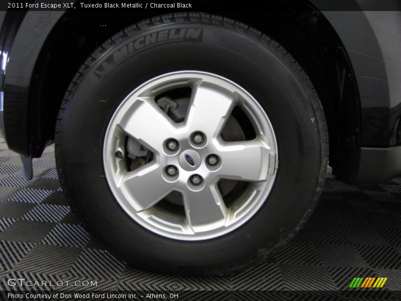 Tuxedo Black Metallic / Charcoal Black 2011 Ford Escape XLT
