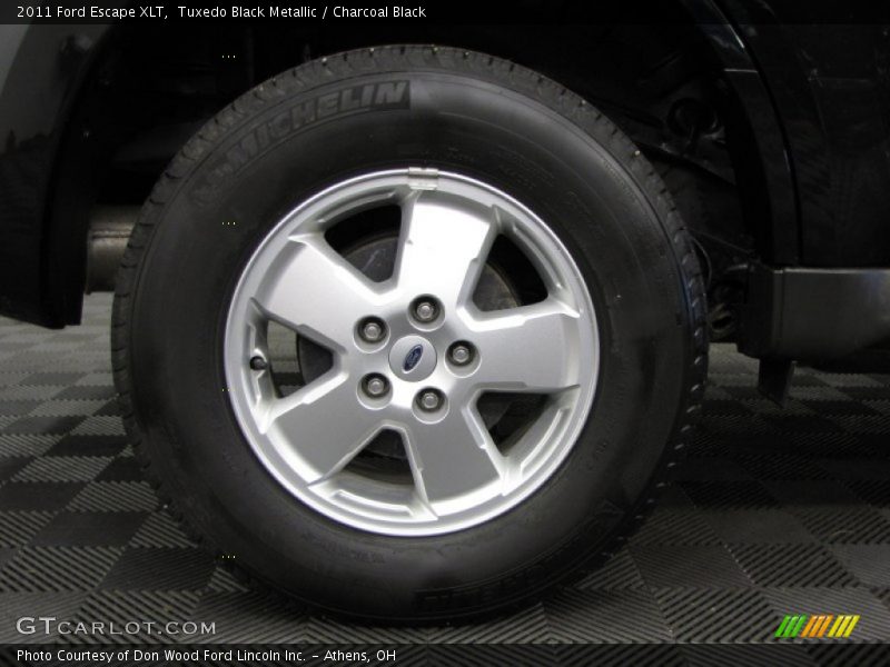Tuxedo Black Metallic / Charcoal Black 2011 Ford Escape XLT